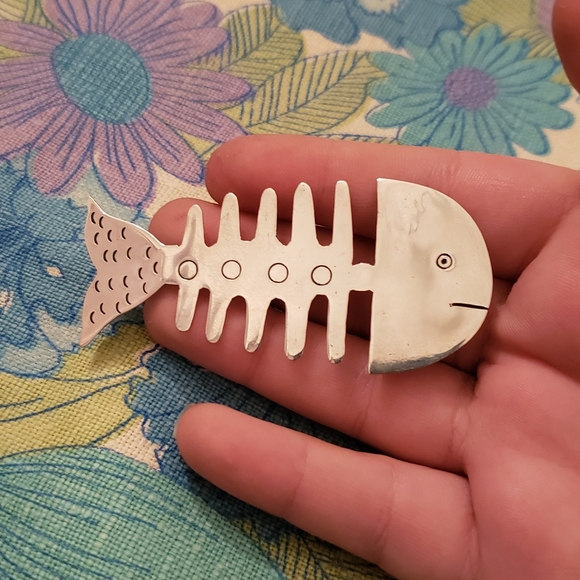 1970s/80s sterling silver 925 fishbone pin - Picture 5 of 5